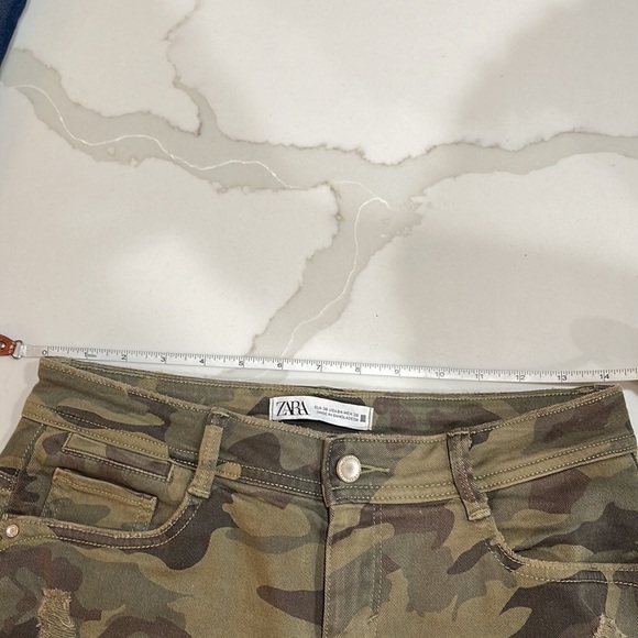 Zara Distrssed Camo Relaxed Skinny Jean SZ 4 Olive Brown - Picture 7 of 7